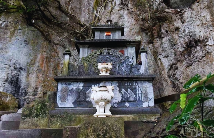 Nơi thờ cúng đền đuổm thờ ai
