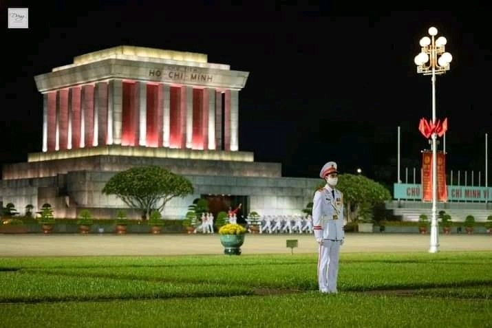 Khám phá cách vẽ lăng Chủ tịch Hồ Chí Minh qua những nét vẽ chân thật