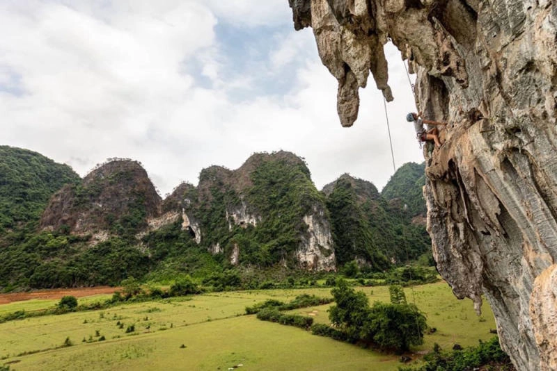 Tham khảo tài liệu thuyết minh về ải chi lăngv