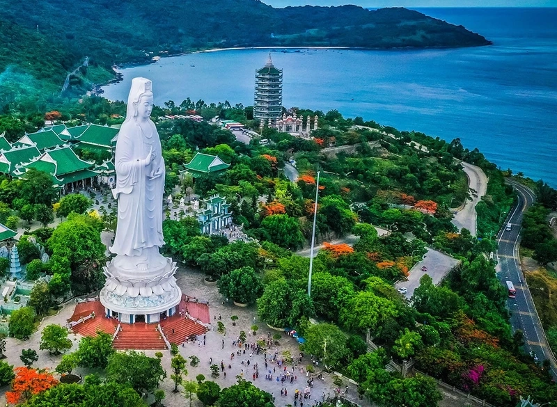 Khám phá bán đảo sơn trà chùa linh ứng linh thiêng, hữu tình