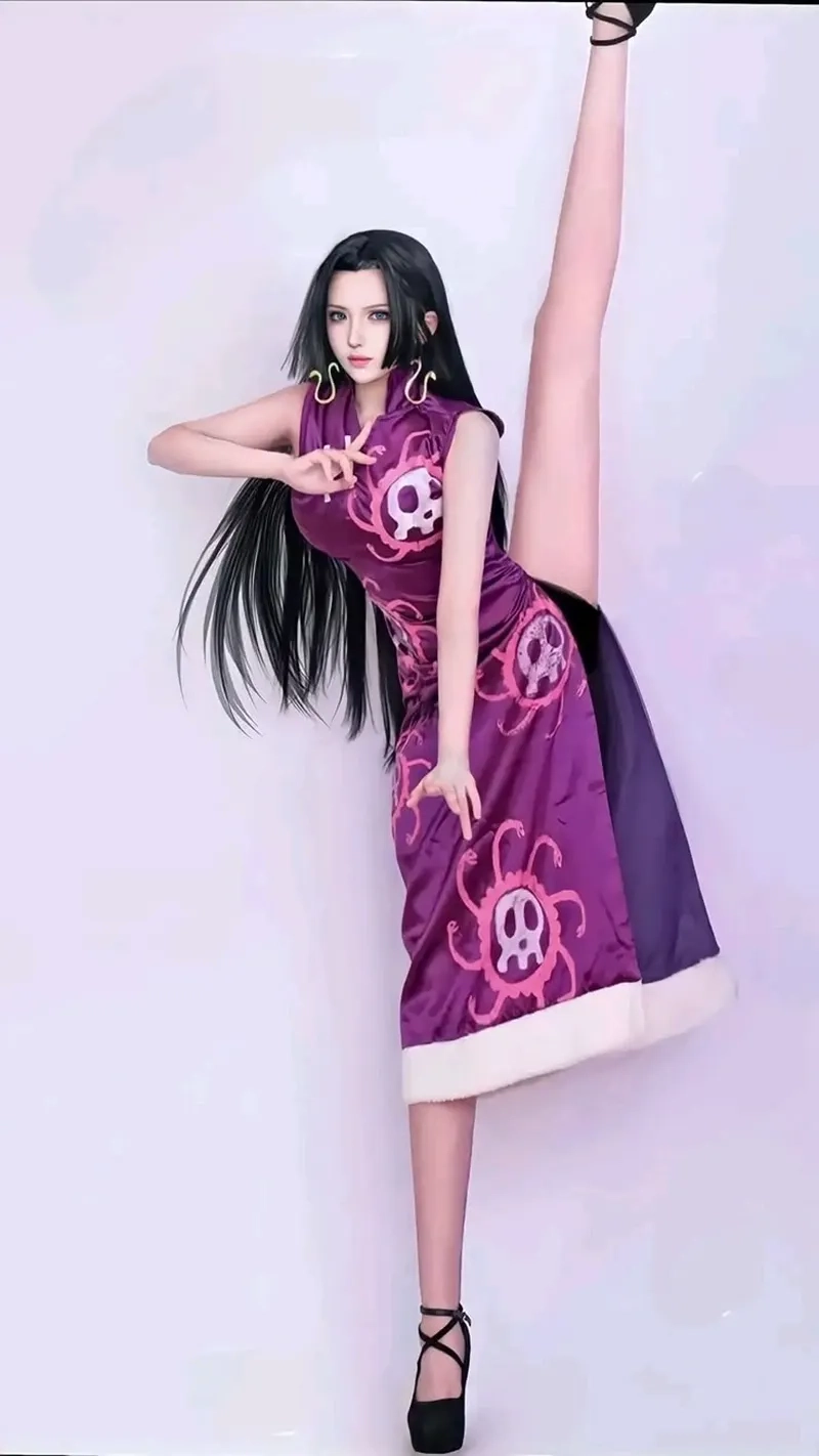 Mãn nhãn với cosplay One Piece Boa Hancock