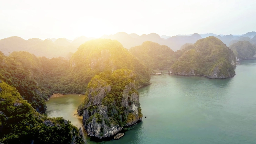 Thả dáng tại biển ở cát bà thơ mộng