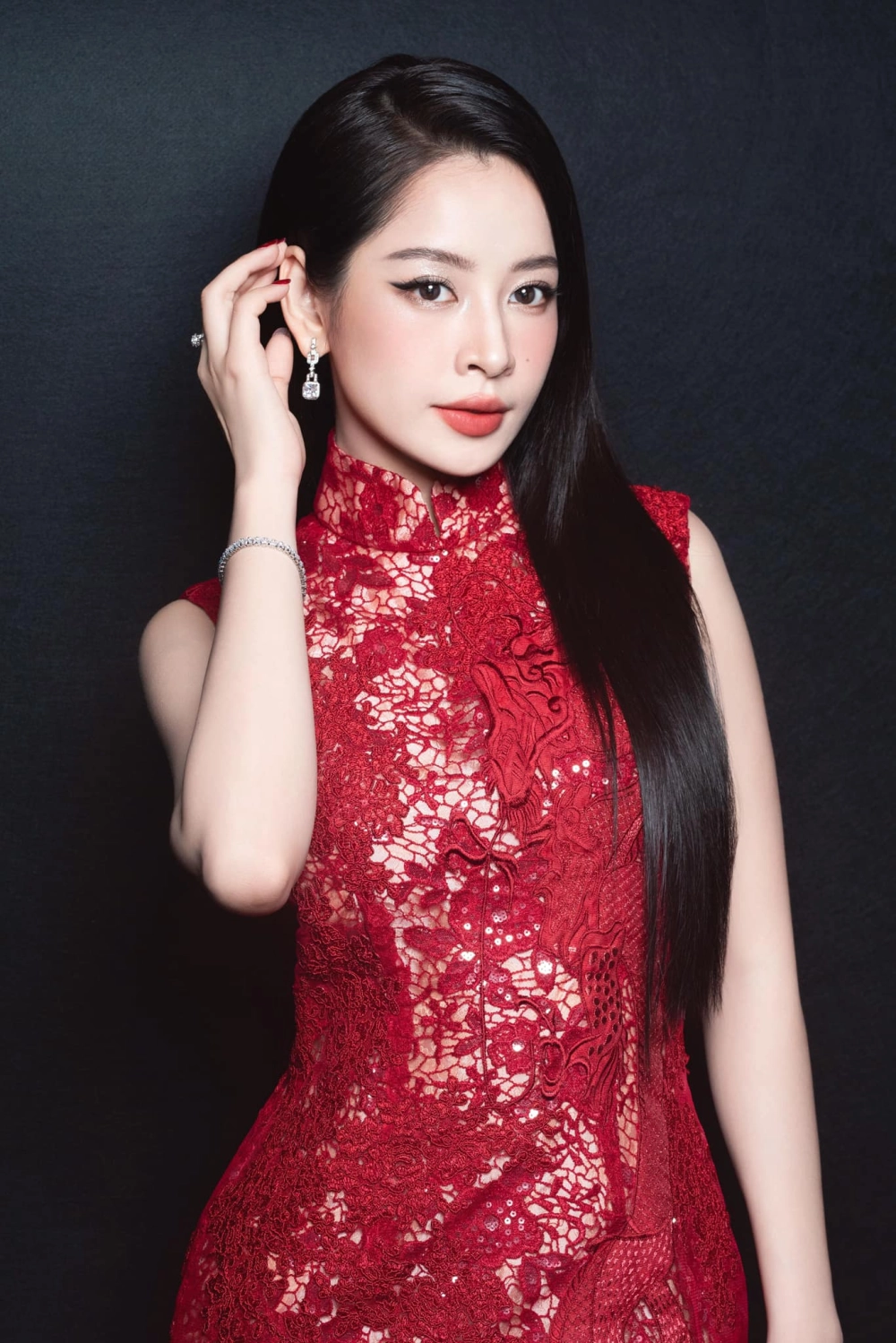 Anh ơi ở lại Chi Pu là bản hit không thể bỏ qua