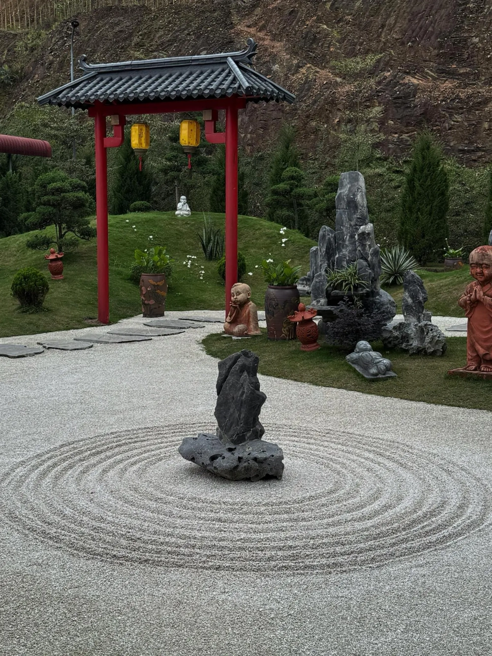 Đừng quên tìm hiểu chùa cây thị cầu gì khi đến