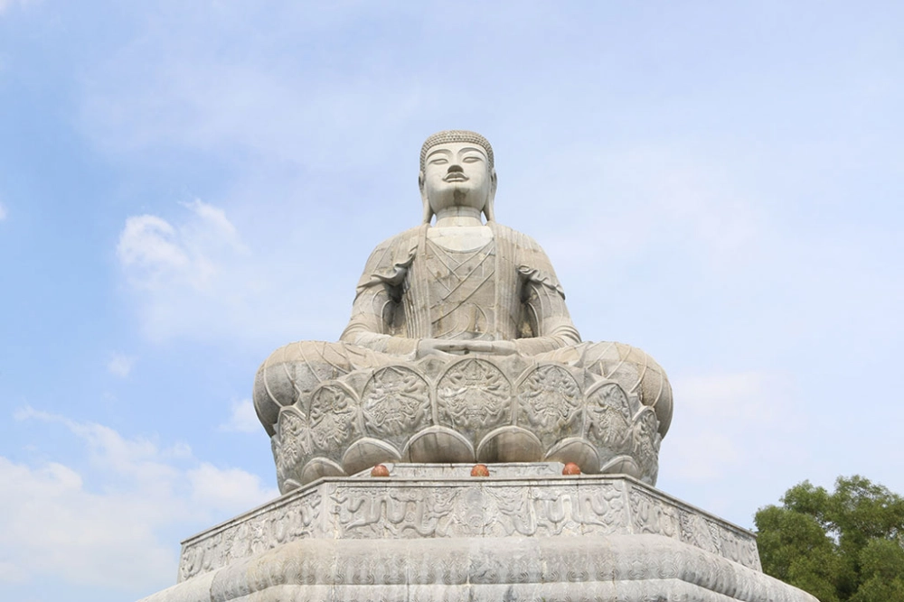 Khám phá tượng Adiđà chùa Phật Tích linh thiêng