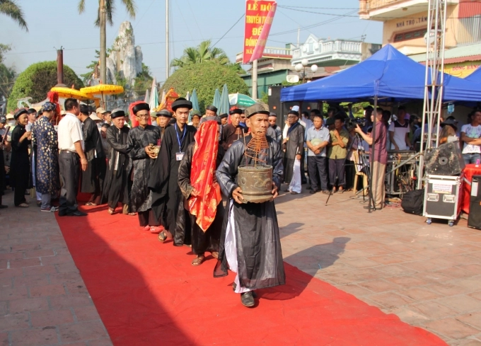 Bạn biết chưa lễ hội đền đồng bằng tổ chức khi nào