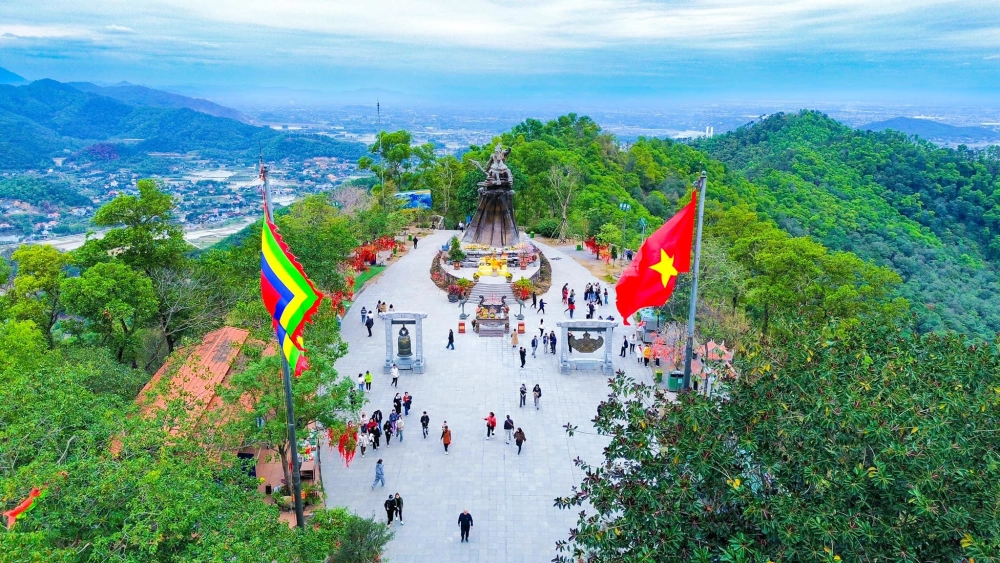 Khám phá giới thiệu đôi nét về Đền Gióng
