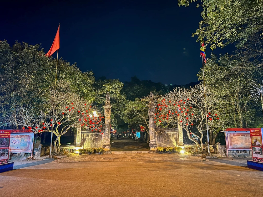 Tận hưởng vẻ đẹp đền gióng sóc sơn hà nội