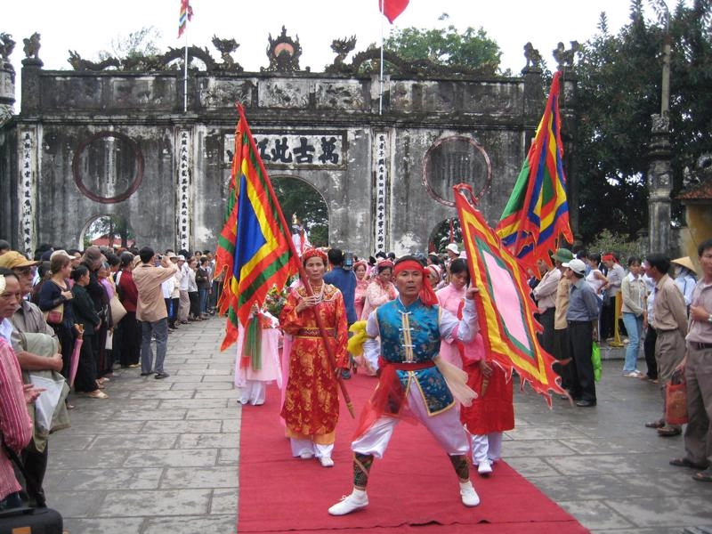 Trải nghiệm lễ hội tại hội đền Kiếp Bạc