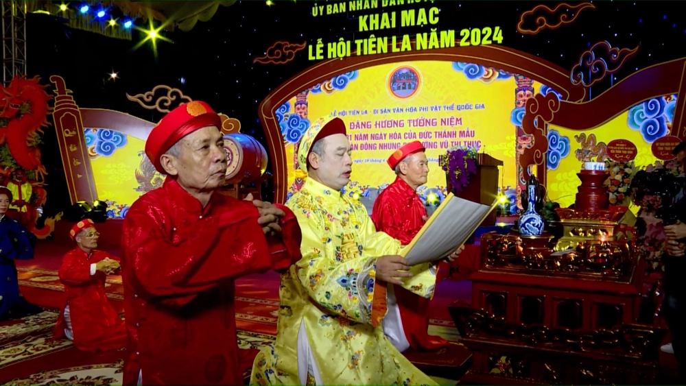 Hòa mình vào lễ hội đền tiên la thái bình