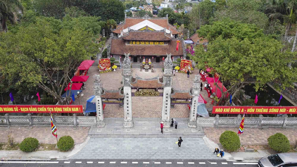Tìm hiểu diện tích đền trần nam định chi tiết