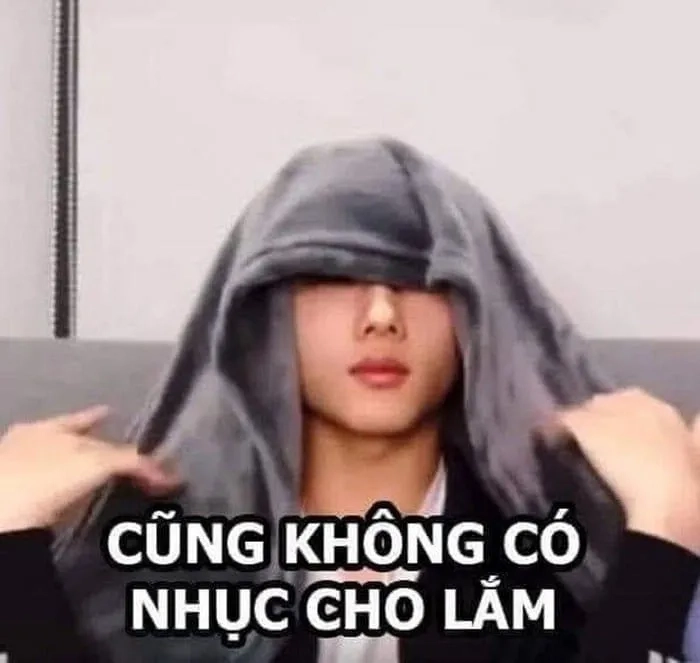 Tụt quần meme vui nhộn, không thể bỏ qua