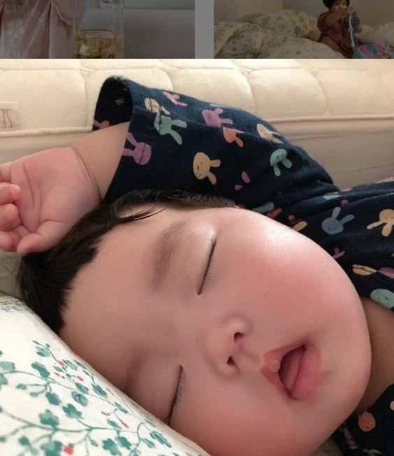 Ảnh meme em bé dễ thương khiến bạn không thể nhịn cười