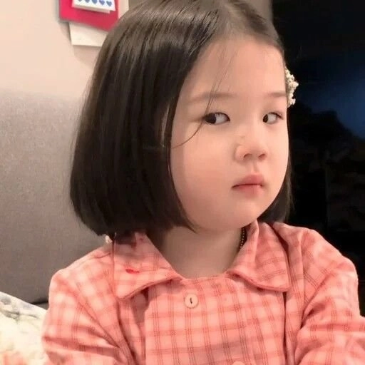 Giải trí cực mạnh cùng meme em bé hài biểu cảm lầy lội