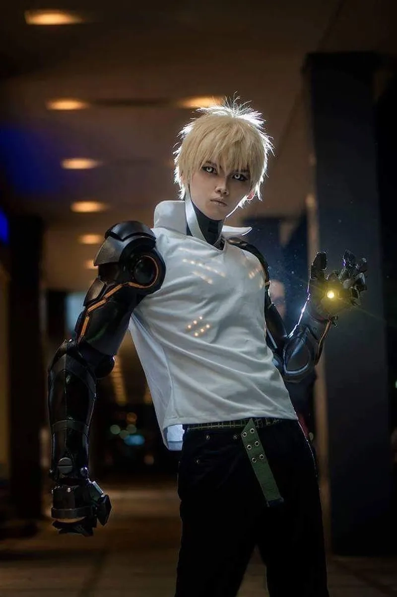 Cosplay Genos sẽ giúp bạn hóa thân thành anh hùng mạnh mẽ này