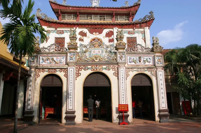 Ghé thăm phủ tây hồ ở hà nội, nơi linh thiêng giữa lòng thủ đô