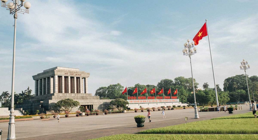 Không quên kiểm tra giờ mở cửa lăng Chủ tịch Hồ Chí Minh trước khi đến tham quan