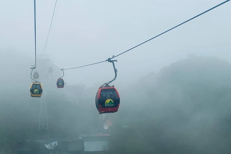 Di chuyển nhanh chóng bằng cáp chùa hương