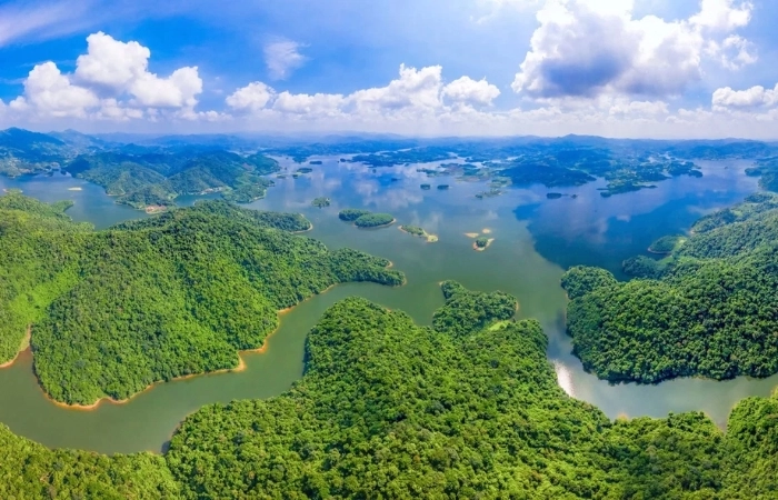 Tuyển chọn hình ảnh hồ cấm sơn đẹp mê hồn