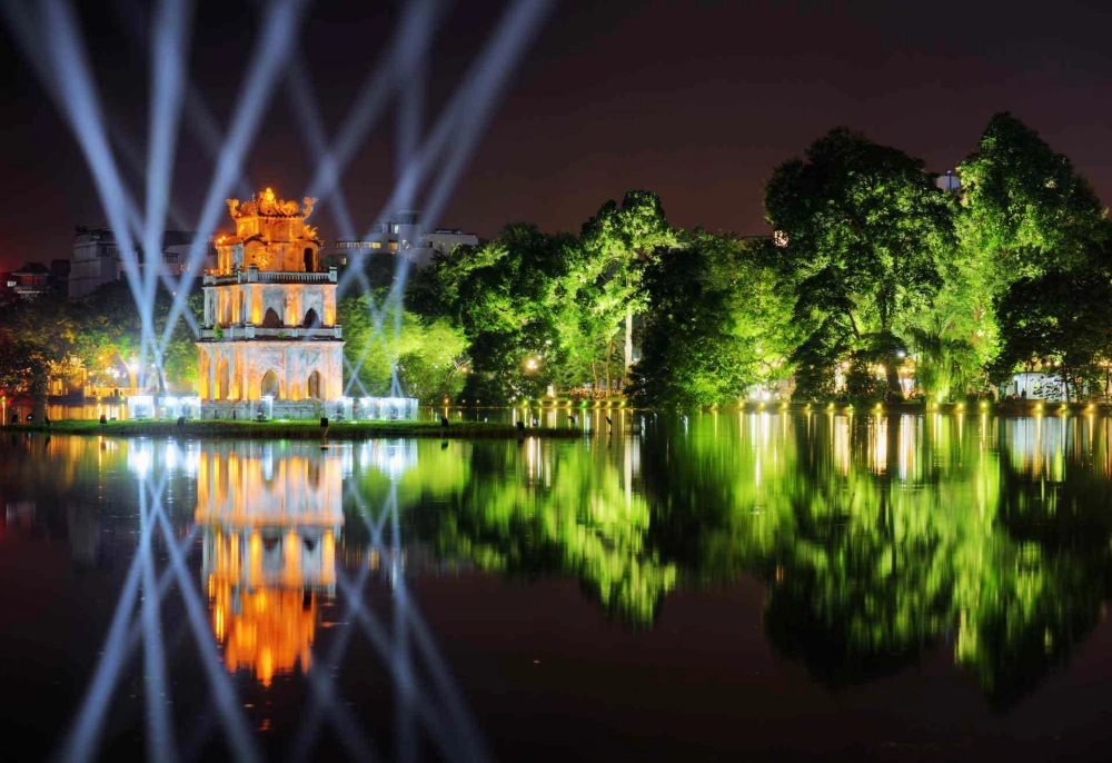 Đắm say vẻ đẹp khung cảnh hồ gươm cổ kính