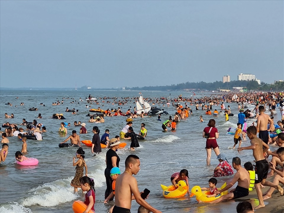 Biết chưa biển cửa lò cách hà nội bao nhiêu km