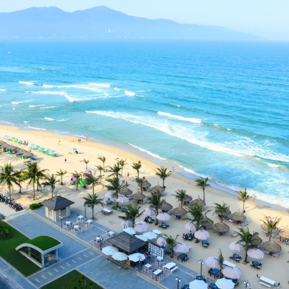 Khám phá thêm công viên bãi biển mỹ khê mát mẻ