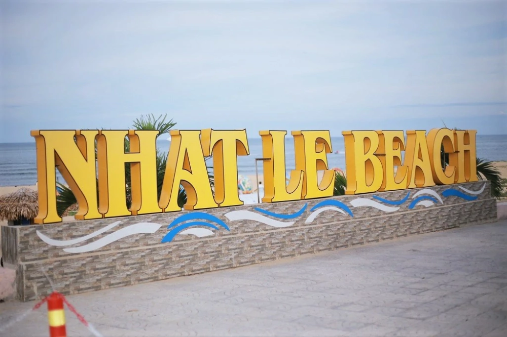 Biển Nhật Lệ có tắm được không là câu hỏi thú vị