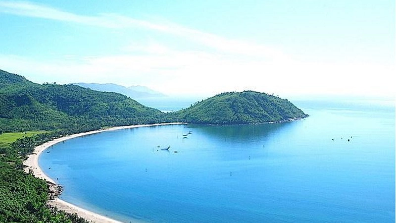 Giới thiệu về biển Thiên Cầm đầy ấn tượng