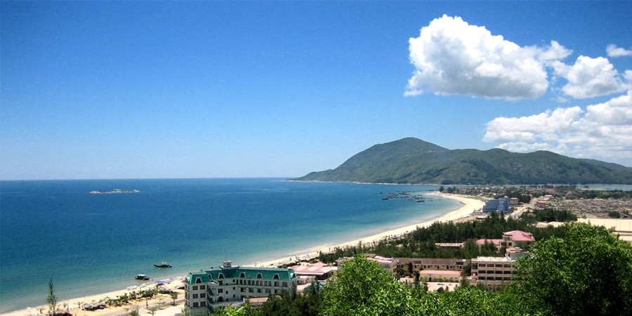 Tìm hiểu vẻ đẹp của bãi biển Thiên Cầm ở Hà Tĩnh