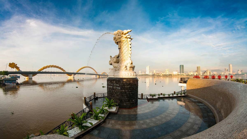 Gợi ý góc đẹp chụp ảnh ở cầu tình yêu đà nẵng