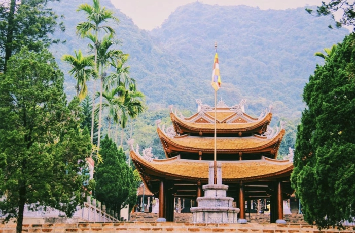Khám phá đi chùa Hương Tích Hà Tĩnh trải nghiệm kỳ thú