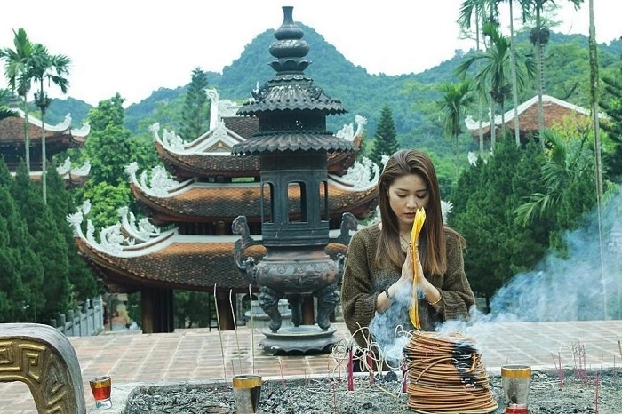 Chùa Hương Tích Hà Tĩnh có bao nhiêu bậc thang kỳ thú