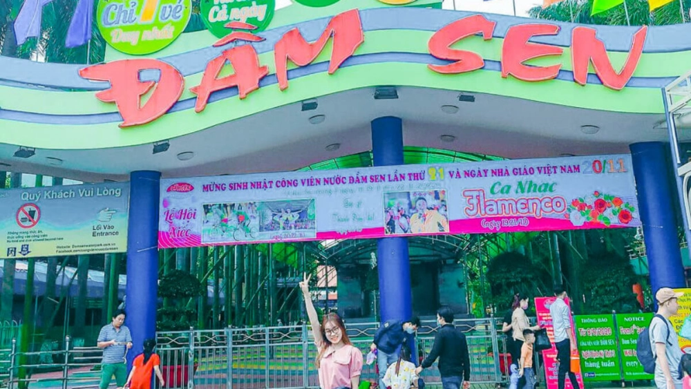 Bỏ túi ngay vé vào cổng công viên nước đầm sen ưu đãi