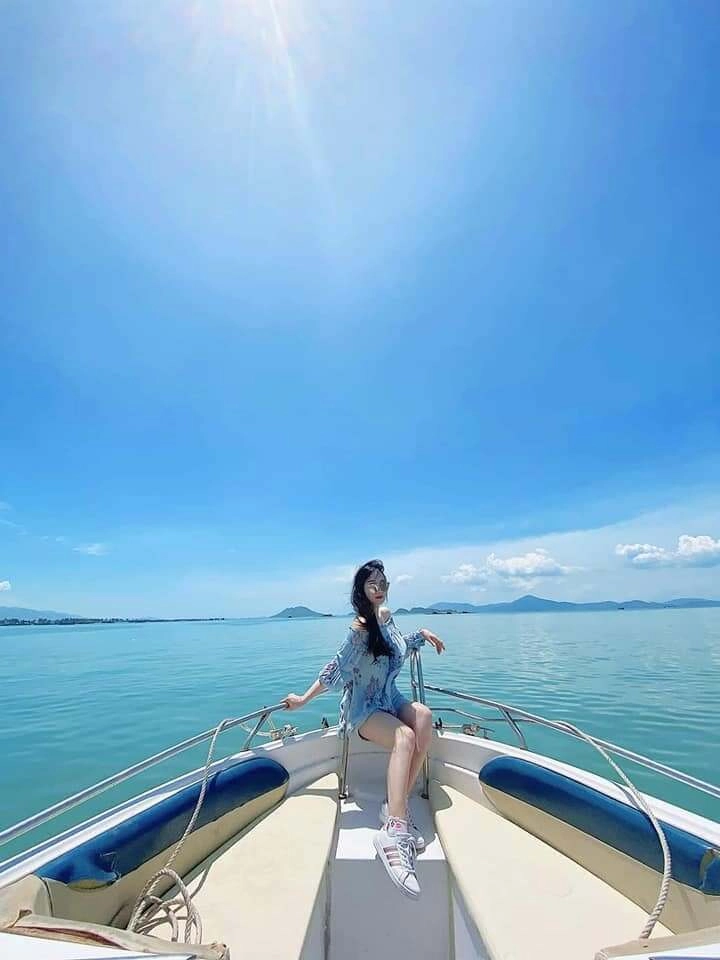 Trải nghiệm thú vị cùng cano ra đảo điệp sơn