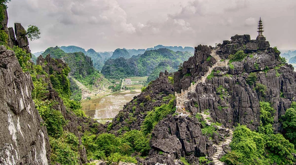 Tìm hiểu giá vé hang múa ninh bình hợp lý nhất