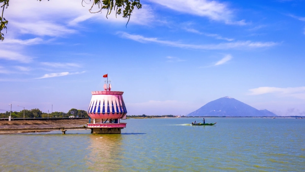Khám phá hồ dầu tiếng bình dương nổi bật