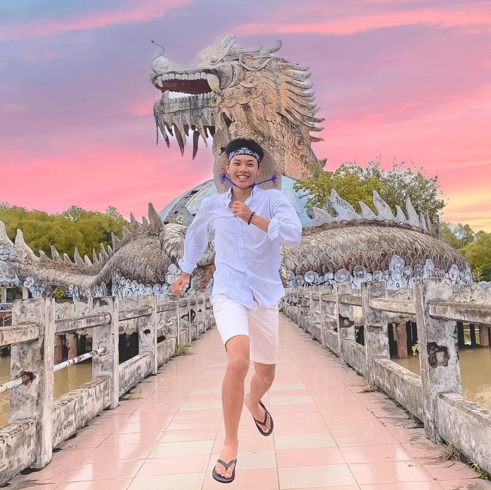 Giải mã lý do tại sao hồ thuỷ tiên lại bị bỏ hoang