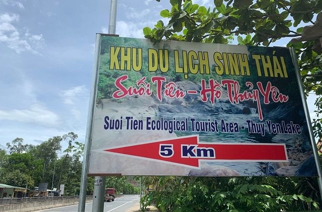 Thiên nhiên hoang sơ từ suối tiên hồ thuỷ yên yên ả