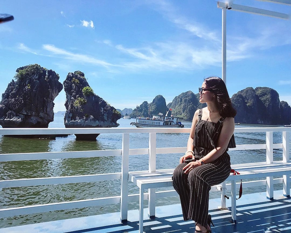 Một điểm du lịch thú vị hòn trống mái ở quảng ninh