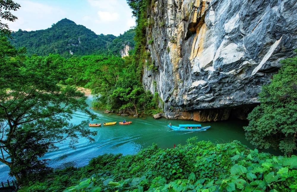Khám phá vẻ đẹp vườn quốc gia Phong Nha-Kẻ Bàng