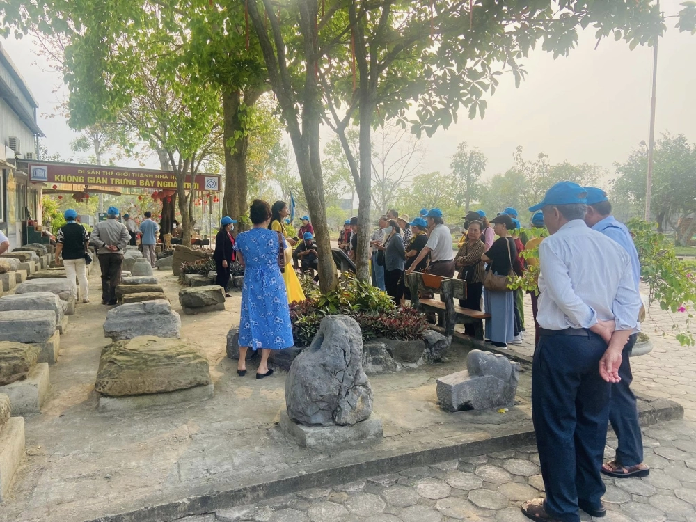 Thông tin hữu ích giới thiệu về thành nhà hồ ngắn gọn