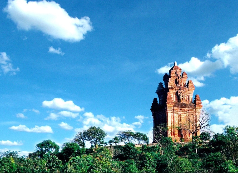 Khám phá tháp nhạn phú yên cổ kính