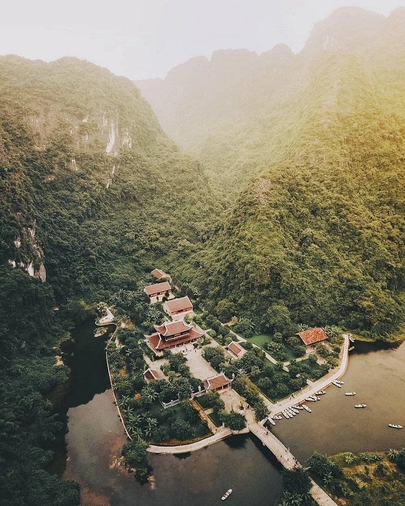Mua ngay vé vào khu du lịch tràng an dễ dàng