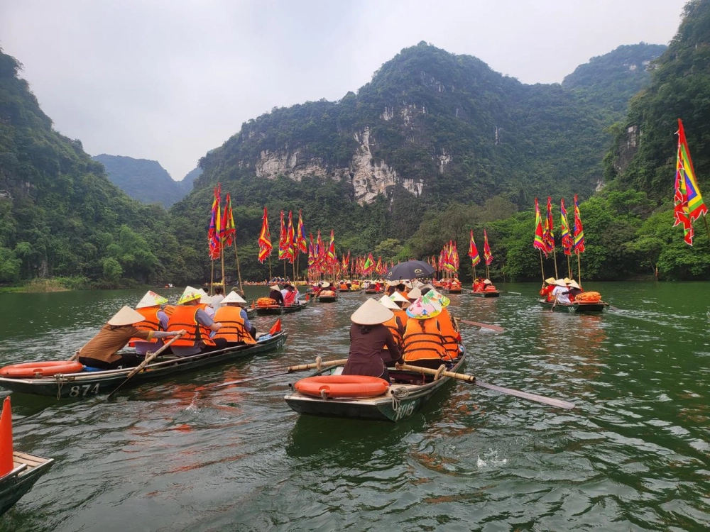 Tìm hiểu tuyến du lịch tràng an đầy hấp dẫn