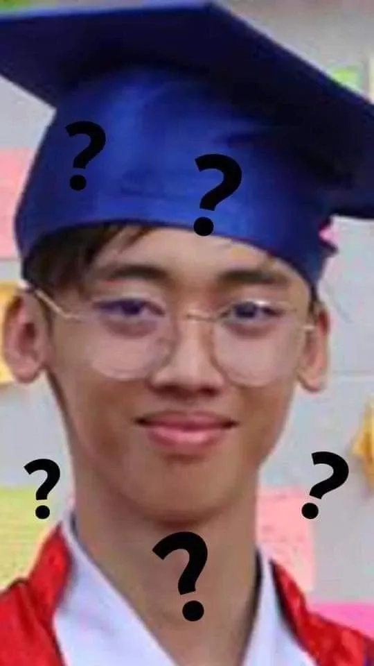 Meme nhăn mặt khó hiểu với biểu cảm lạ lẫm