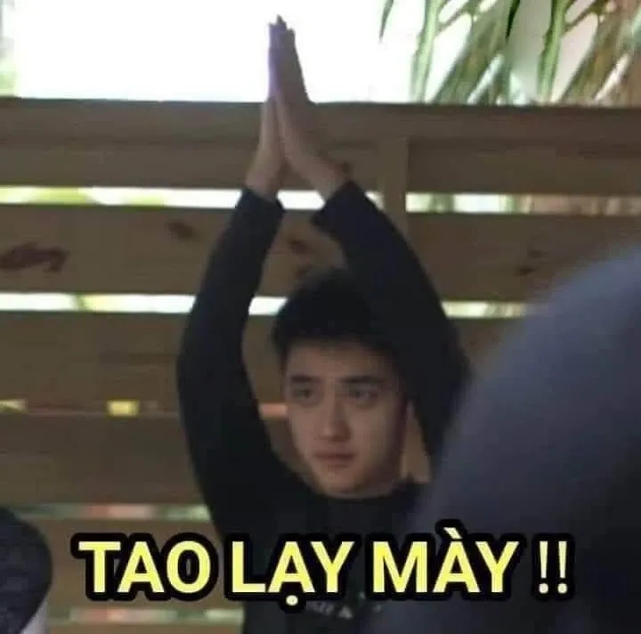 Tao lạy mày meme mang đến một cách thể hiện sự kính trọng đầy hài hước và thú vị