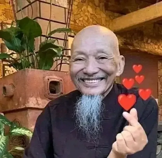 Meme nụ cười dần mất nhân tính là hình ảnh độc đáo và đầy bất ngờ!