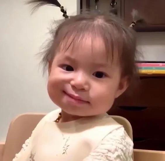 Meme Pam iu ơi gây sốt vì nét yêu không chịu nổi