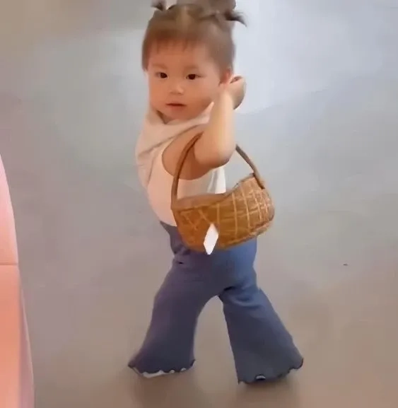 Meme Pam không mà chuẩn kiểu “từ chối nhưng vẫn yêu em á!”