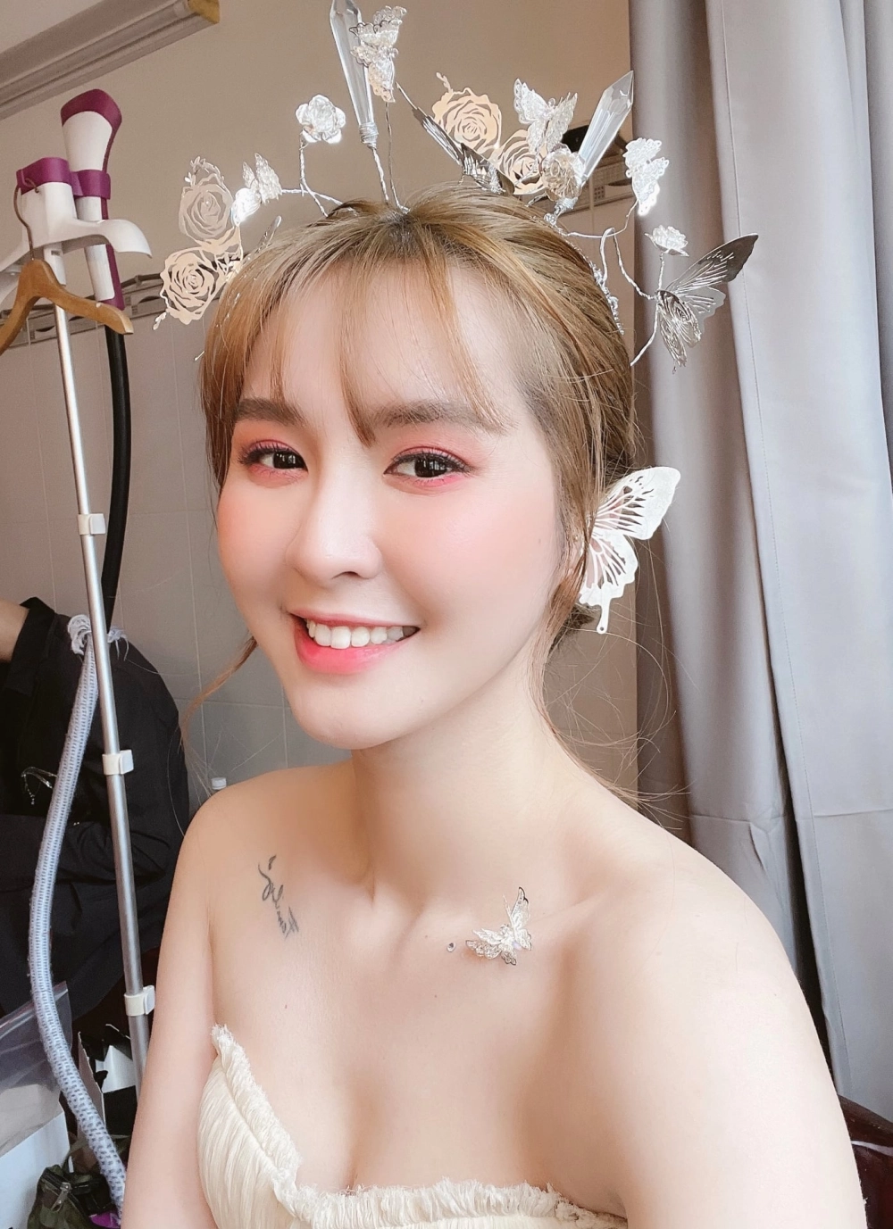 Giao lưu cùng fan qua Ngân Sát Thủ live
